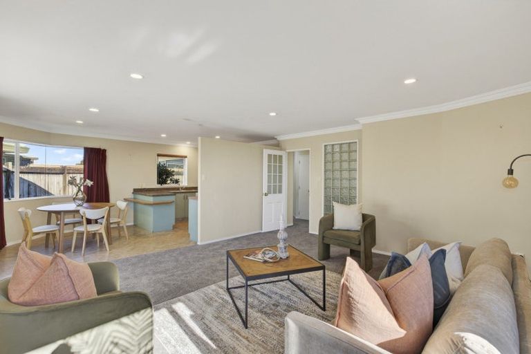 Photo of property in 3/20 Kellyville Heights, Merrilands, New Plymouth, 4312