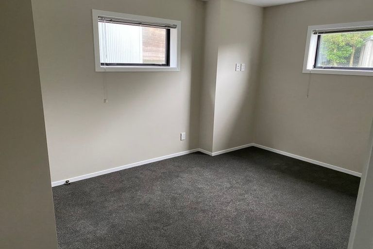 Photo of property in 18 Kellsmere Crescent, Island Bay, Wellington, 6023