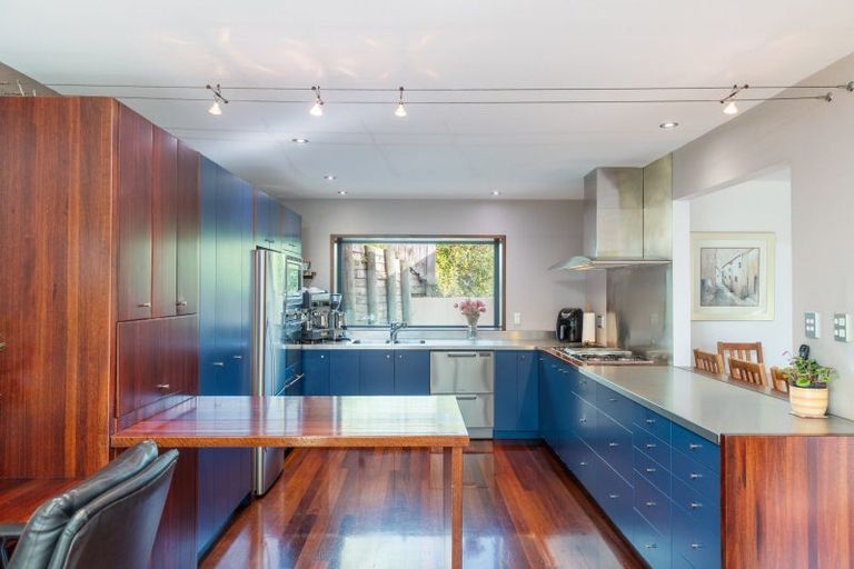 Photo of property in 2/3 Gard Street, Silverstream, Upper Hutt, 5019