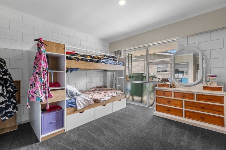 Photo of property in 12 Mountbatten Place, Te Puke, 3119