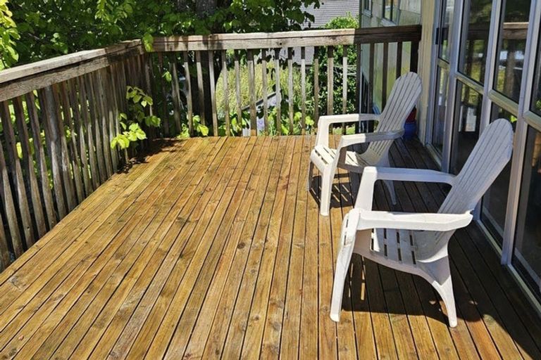 Photo of property in 50 Postgate Drive, Whitby, Porirua, 5024