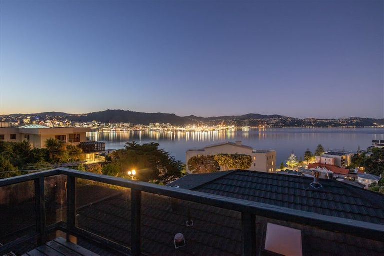 Photo of property in 7 Wilkinson Street, Oriental Bay, Wellington, 6011