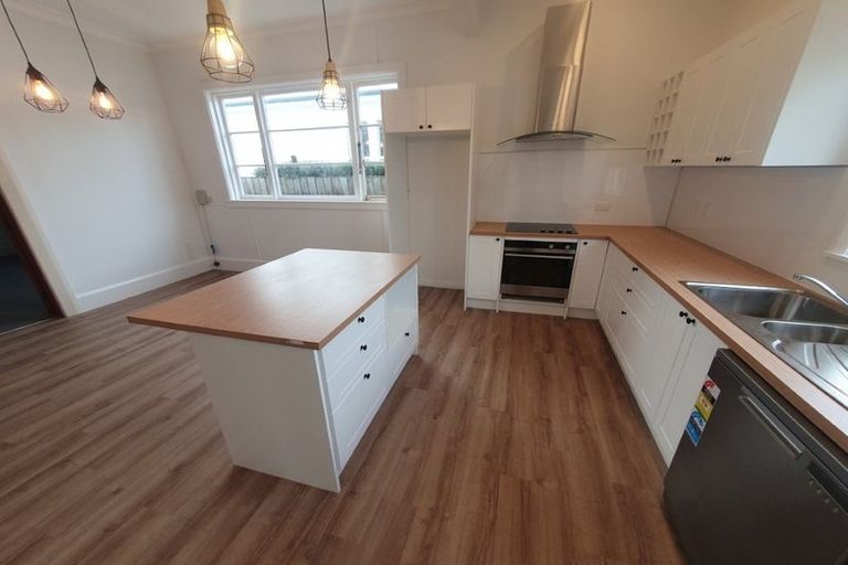 Photo of property in 26 Dampier Street, Woolston, Christchurch, 8023