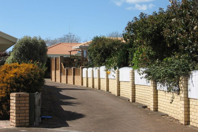 Photo of property in 35 Huntington Drive, Bethlehem, Tauranga, 3110