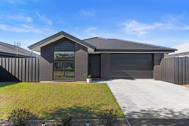 Photo of property in 31 Ellesmere Street, Marshland, Christchurch, 8083