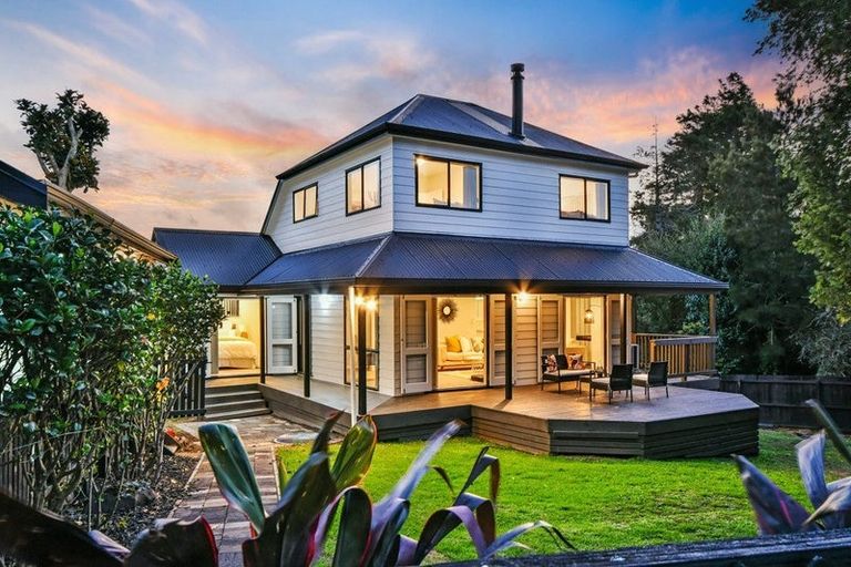 Photo of property in 12a Kakapo Place, Papatoetoe, Auckland, 2025