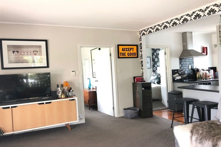 Photo of property in 1/84 Rosier Road, Glen Eden, Auckland, 0602