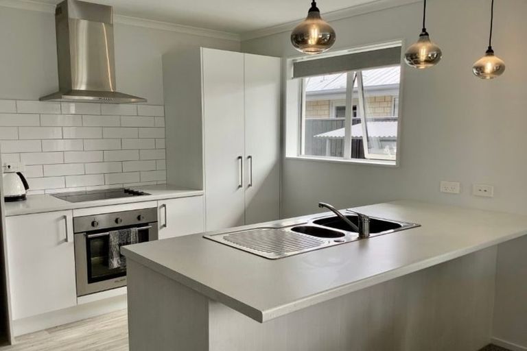 Photo of property in 43 Minerva Crescent, Woodend, 7610