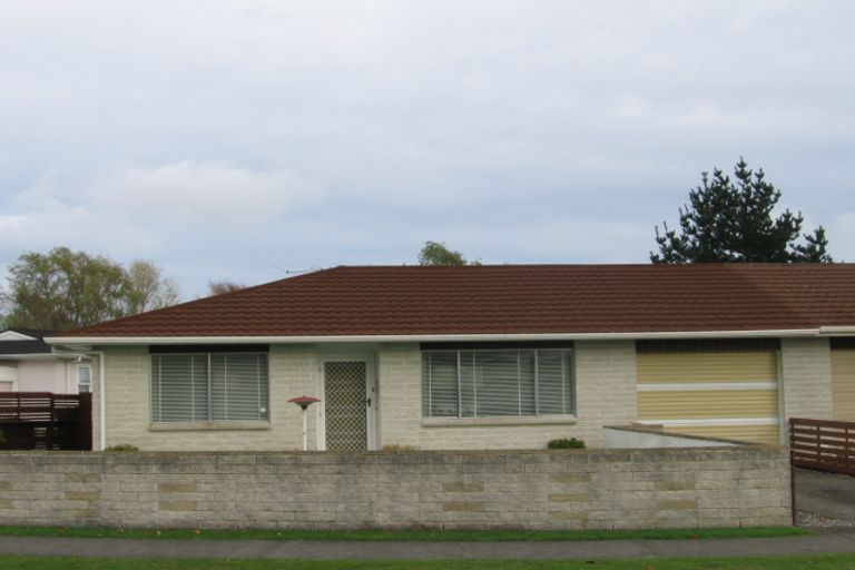 Photo of property in 22 Matai Street, Waikanae, 5036