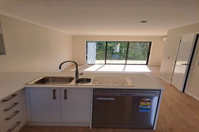 Photo of property in 2/125b Metcalfe Road, Ranui, Auckland, 0612