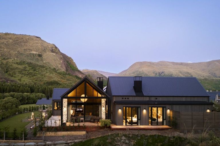 Photo of property in 3 Barley Court, Arrowtown, 9371