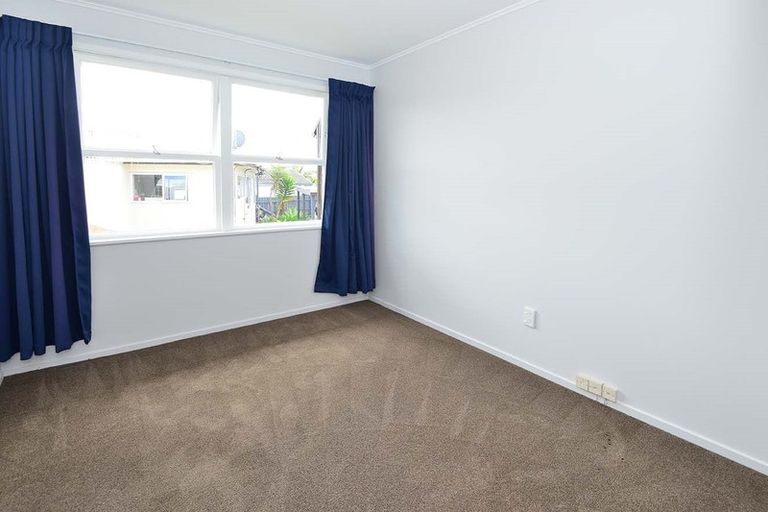 Photo of property in 71b Red Beach Road, Red Beach, 0932