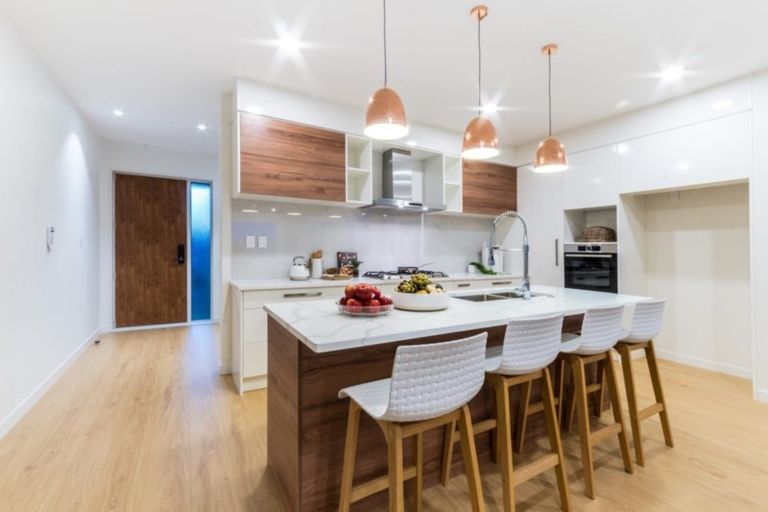 Photo of property in 25 Toanui Road, Hobsonville, Auckland, 0616