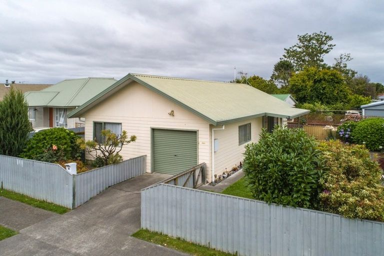 Photo of property in 2b Seddon Crescent, Marewa, Napier, 4110