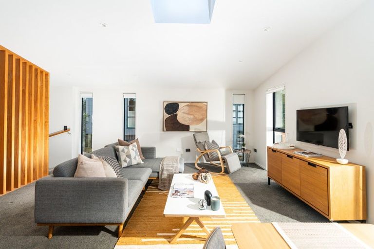 Photo of property in 12a Marjory Close, Broadmeadows, Wellington, 6035