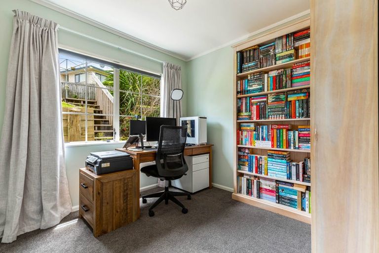 Photo of property in 72 Garton Drive, Massey, Auckland, 0614