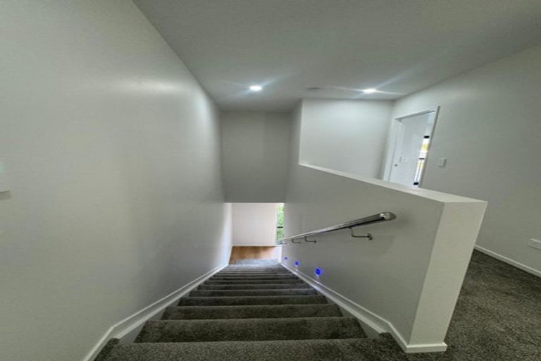 Photo of property in 1d Hollinbrigg Place, Manurewa, Auckland, 2102