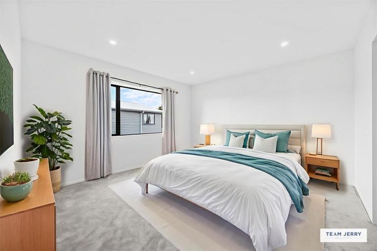 Photo of property in 339b Bucklands Beach Road, Bucklands Beach, Auckland, 2012