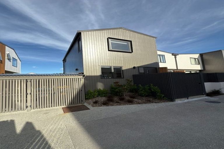 Photo of property in 323 Riverside Drive, Waterloo, Lower Hutt, 5011