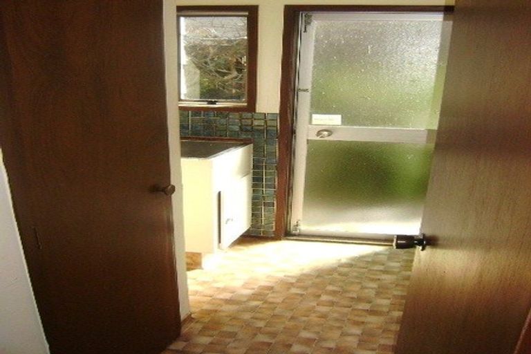 Photo of property in 2/3 Northwick Place, Hillcrest, Auckland, 0627