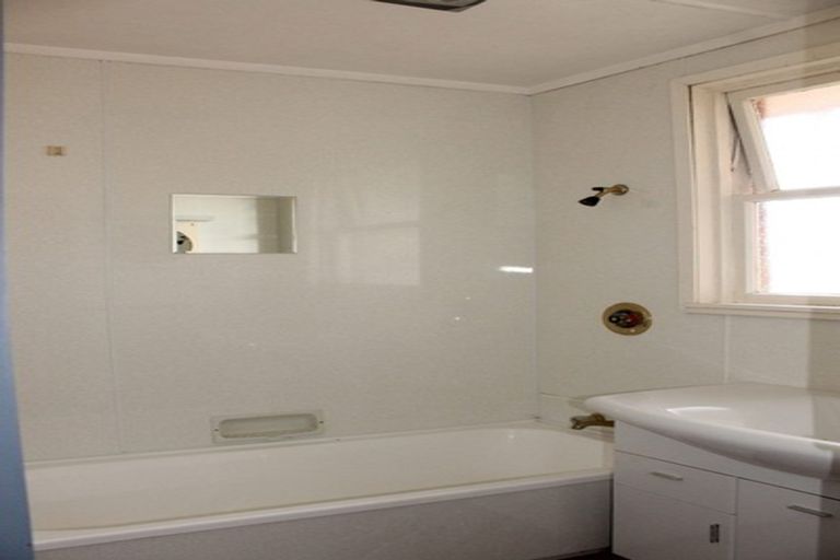 Photo of property in 40a Henley Street, Westport, 7825