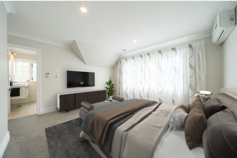 Photo of property in 29 Padnell Crescent, Paparangi, Wellington, 6037