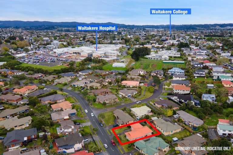 Photo of property in 112 Buscomb Avenue, Henderson, Auckland, 0610