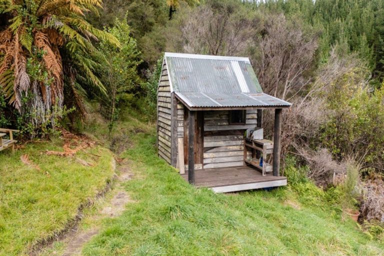 Photo of property in 610 Stanley Road, Wainui, Opotiki, 3198