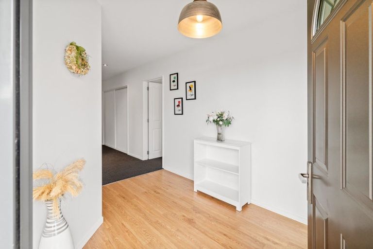 Photo of property in 14 Matisse Close, Rolleston, 7614