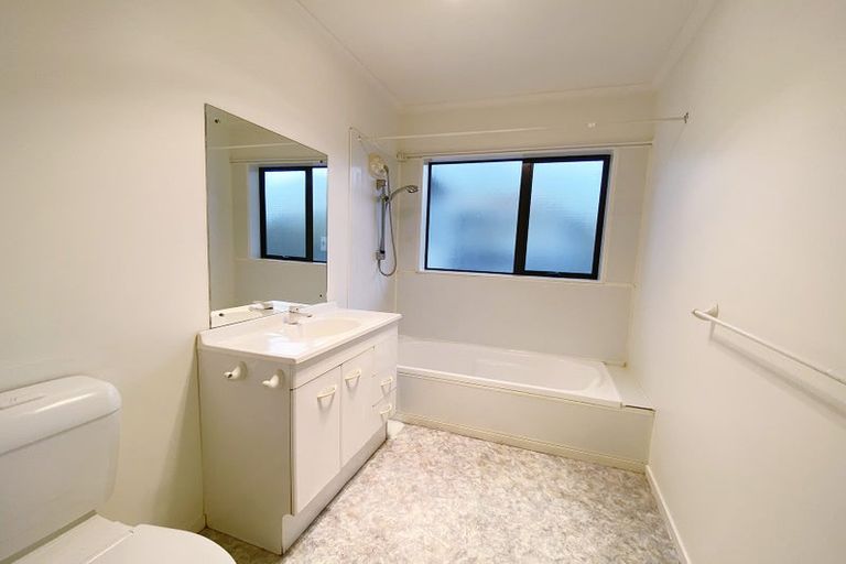 Photo of property in 10b Falcarragh Crescent, Flat Bush, Auckland, 2019