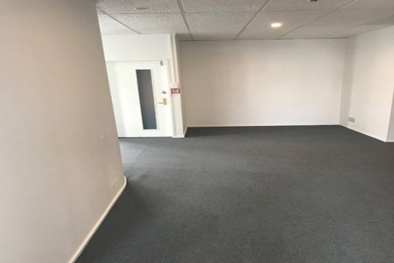 Photo of property in 1/8 Lipman Street, Mount Victoria, Wellington, 6011