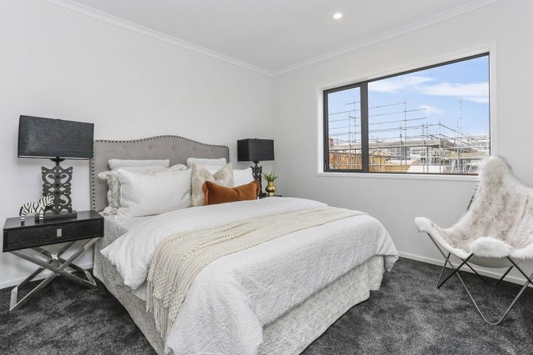 Photo of property in 27 Bristol Freighter Road, Hobsonville, 0616