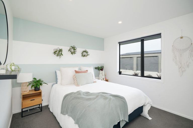 Photo of property in 12 Pegasus Place, Seaward Bush, Invercargill, 9812