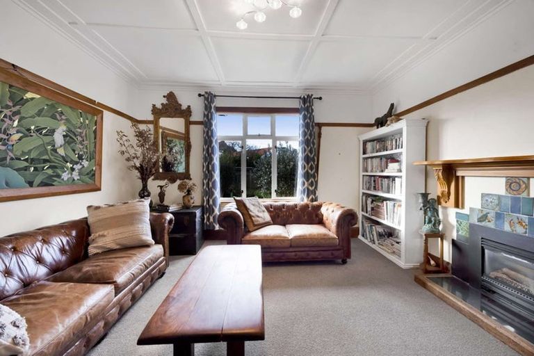 Photo of property in 56 Waihi Road, Hawera, 4610