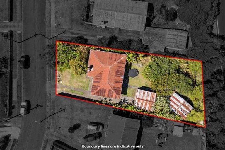 Photo of property in 17 Geoffrey Place, Mangere East, Auckland, 2024