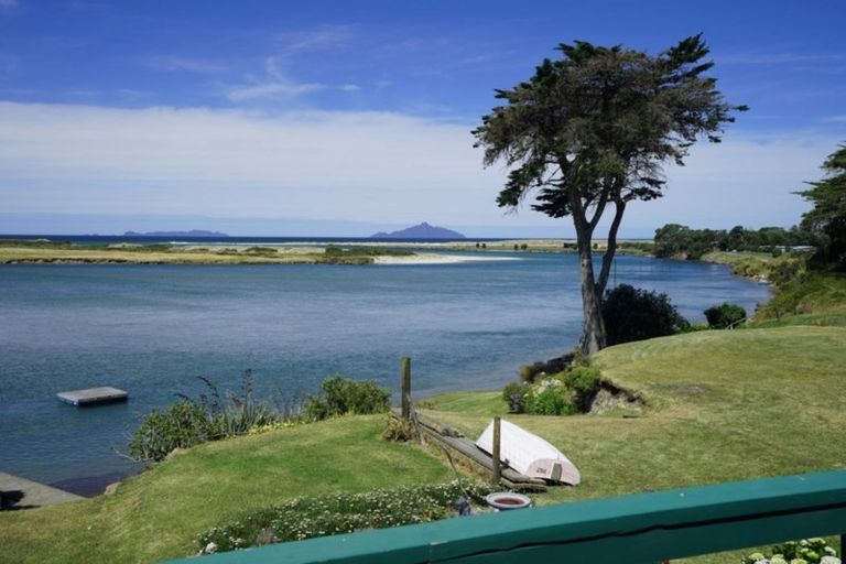 Photo of property in 281 Cove Road, Waipu, 0582