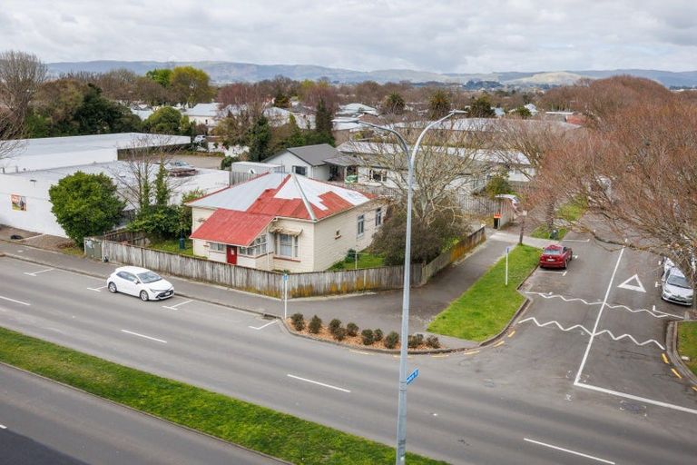 Photo of property in 1 Ranfurly Street, Palmerston North, 4410
