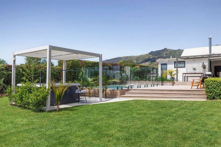 Photo of property in 1 Lansdowne Street, Clifton, Takaka, 7183