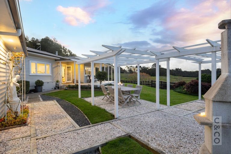 Photo of property in 93 Alf Access Road, Helensville, 0875