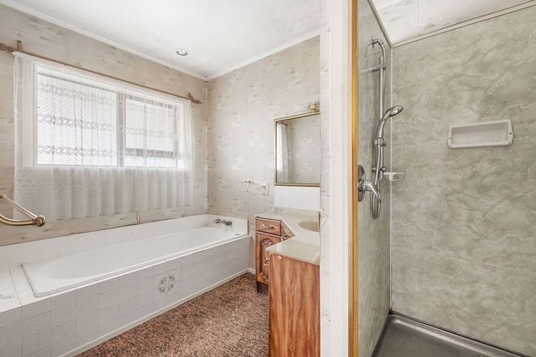 Photo of property in 122 Kimpton Road, Papatoetoe, Auckland, 2025
