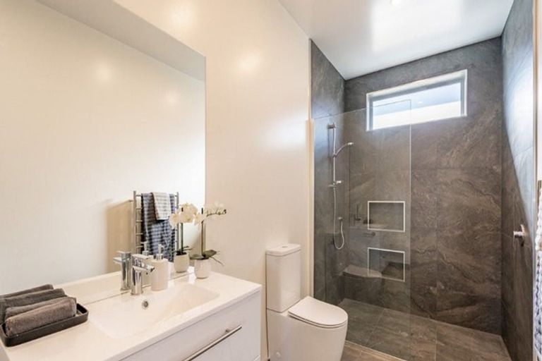 Photo of property in 56 Brentwood Street, Trentham, Upper Hutt, 5018