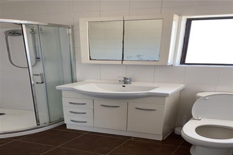 Photo of property in 1/61 Templeton Place, Clendon Park, Auckland, 2103