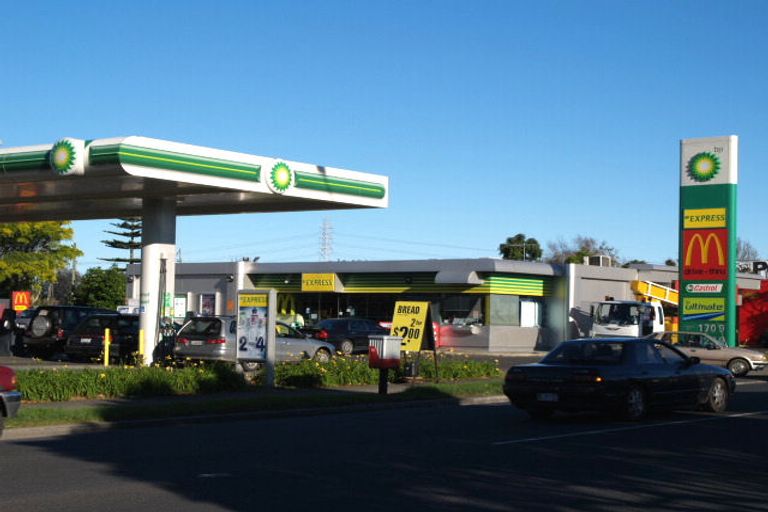 Photo of property in 2/274 Massey Road, Mangere East, Auckland, 2024