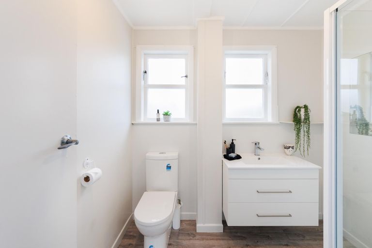 Photo of property in 14 Humber Street, Roslyn, Palmerston North, 4414