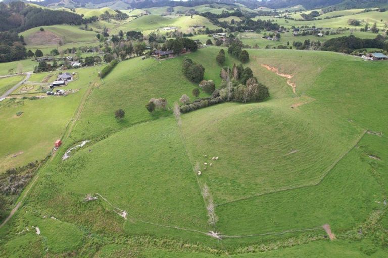 Photo of property in 18 Pataua Road North, Whareora, Whangarei, 0175