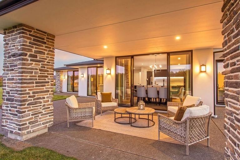 Photo of property in 21 Classiebawn Lane, Prebbleton, 7676