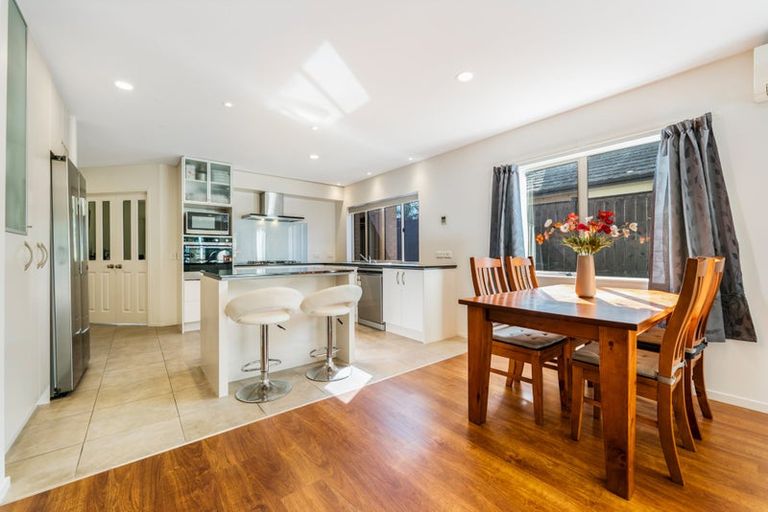 Photo of property in 11 Kouras Place, Flat Bush, Auckland, 2016