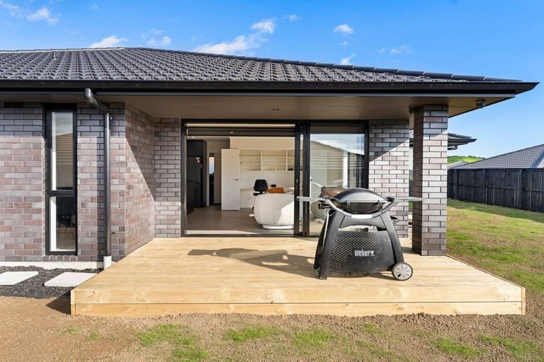 Photo of property in 138 Hitchen Road, Pokeno, 2402