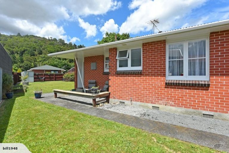 Photo of property in 49 Wilford Street, Wallaceville, Upper Hutt, 5018