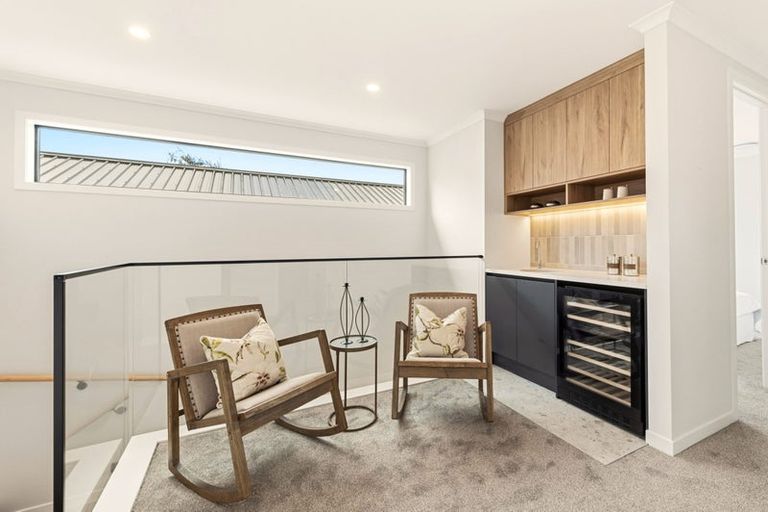 Photo of property in 42c Gordon Avenue, Milford, Auckland, 0620
